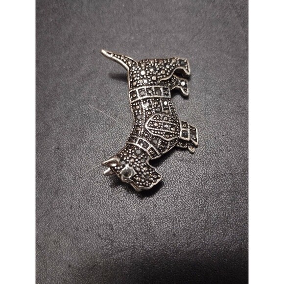 Silver tone terrier dog brooch - Picture 4 of 7